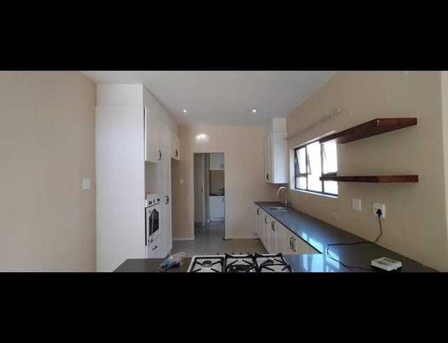 4 BEDROOM CLUSTER FOR SALE IN NORTH RIDING